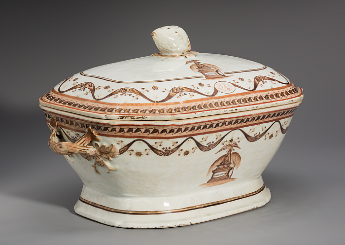 Tureen with Lid from the George Washington Memorial Service Slider Image 3
